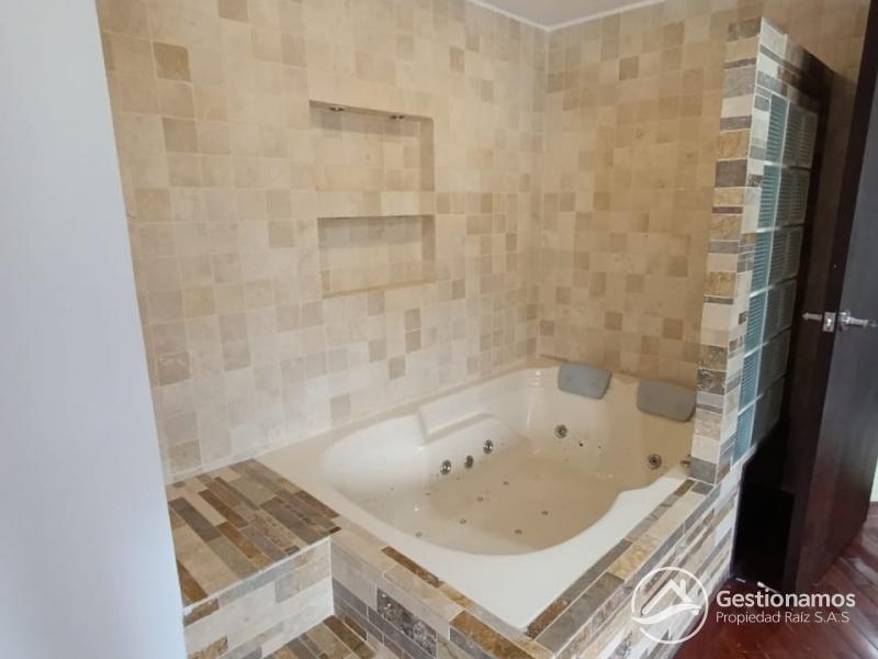 WhatsApp Image 2025-11-13 at 10.05.49 AM (1).jpeg